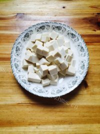 香喷喷的鱼香豆腐做法图解1)