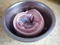 鲜嫩多汁的天津红烧肉做法图解1)