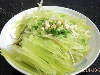 夏日必备凉拌莴笋丝做法图解4)