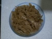 美味的拌鱼丝做法图解1)