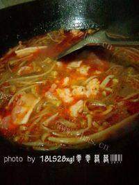 美味的金针菇肉片汤做法图解7)