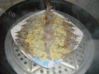 美味的蒜蓉开边虾做法图解5)