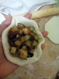 色香味浓的茄子肉包做法图解10)