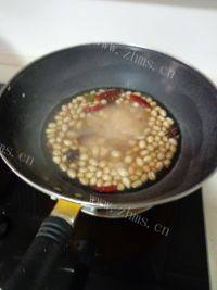 泡椒花生做法图解4)