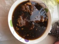 色味俱佳的酱牛肉做法图解3)
