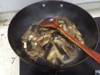 好吃的咸鱼茄子煲做法图解5)