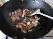 家常菜洋葱炒鸭胗