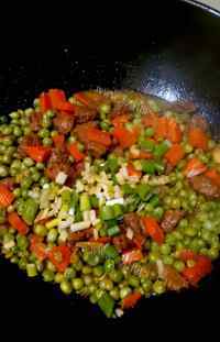 豌豆牛肉粒做法图解11)