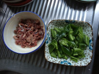家常圆椒炒鸭胗做法图解2)