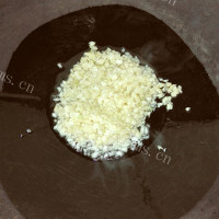 独特的蒜蓉烤茄子做法图解4)