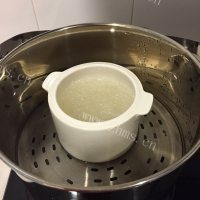 香气浓郁的冰糖燕窝做法图解7)
