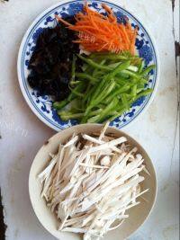 香味四溢的鱼香杏鲍菇做法图解4)