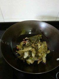 家常菜酸菜肉片做法图解7)