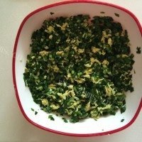 特色美食韭菜盒子做法图解2)