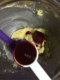 香甜可口的南乳果仁饼干做法图解3)