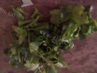 简单的凉拌菠菜粉丝做法图解4)
