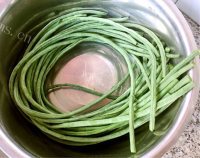 美食豇豆镶嵌珍珠丸做法图解1)