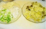 酸菜肉片做法图解2)