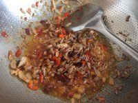 美味的正宗川菜鱼香肉丝做法图解6)