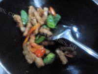 美味的菠萝咕咾肉做法图解12)
