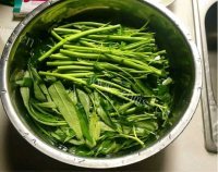 好吃的油炝菜根做法图解1)