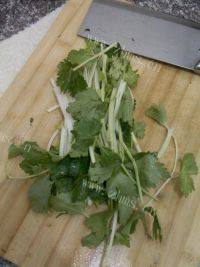 鲜香的芹菜猪肉水饺做法图解4)