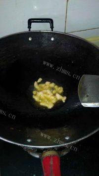 好吃的香干炒肉做法图解2)