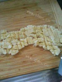 口感丰富的水晶饺子做法图解4)