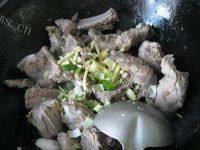 「自创」排骨炖豆角做法图解4)