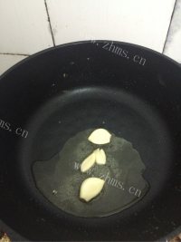 家常菜韭黄炒鸡蛋做法图解6)