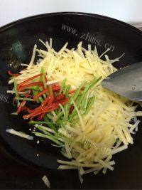 家常菜酸辣土豆丝做法图解4)