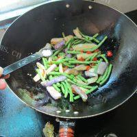 最爱的豆角炒茄子