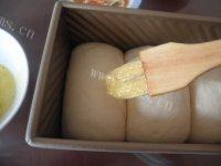 易做的豆沙土司做法图解12)