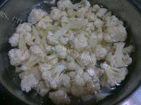 白花菜炒肉做法图解2)