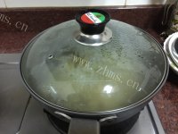 酸甜酸菜旗鱼汤做法图解5)