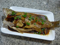 家常菜红烧鲈鱼