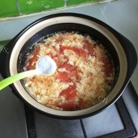 色香味浓的番茄蛋花汤的做法图解八