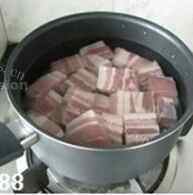 家常菜萝卜干烧肉做法图解2)