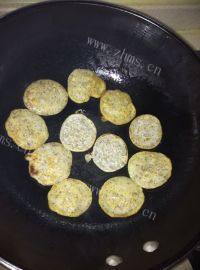 开胃的豆渣煎饼做法图解4)