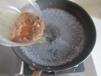 美味香菜猪肝阴米粥做法图解4)