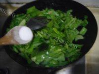 让人怀念的蒜蓉油麦菜做法图解5)