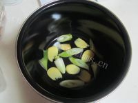 美味的山楂炖蹄髈做法图解5)