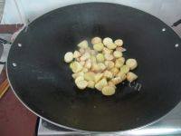 家常菜焖土豆做法图解4)