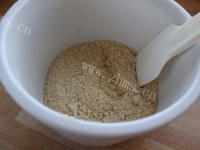 美味的柏林花环饼干做法图解2)