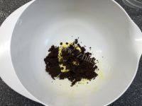 美味的红糖香蕉蛋糕做法图解2)