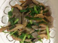 常吃不腻的平菇炒肉