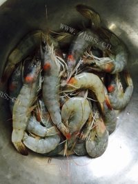 色香味俱全的虾仁炒丝瓜做法图解1)