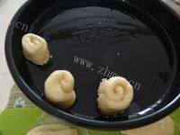 自制脆底蜂蜜小面包做法图解20)