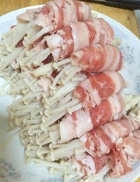 美味的羊肉卷金针菇做法图解4)