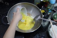 美味的酱油炒饭做法图解2)